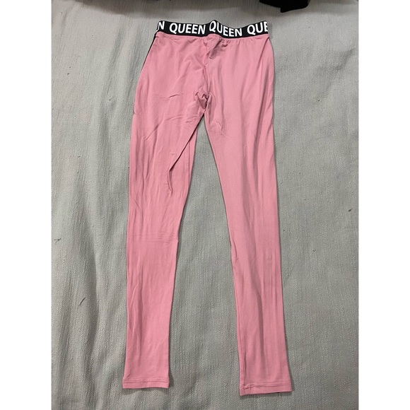 Queen pink and black stripe leggings - Picture 5 of 5